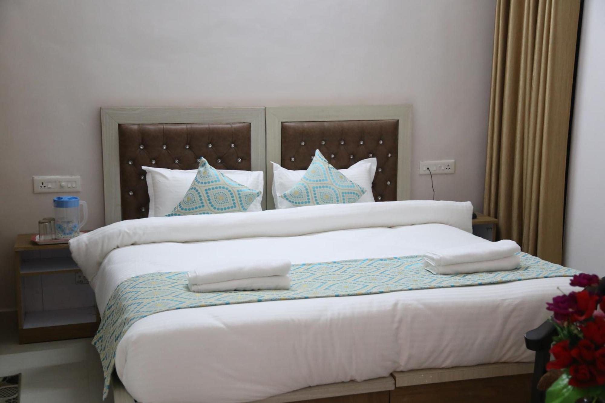 Hotel Yog Tapovan- Rafting Available Rishīkesh Extérieur photo